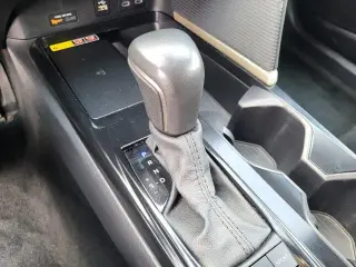 Toyota Camry 2025 SE 4dr Sedan