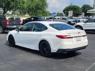 Toyota Camry 2025 SE 4dr Sedan