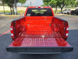 Ford F-150 2023 4x2 Lariat 4dr SuperCrew 5.5 ft. SB