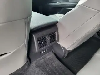 Toyota Camry 2025 SE 4dr Sedan