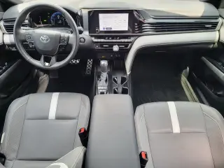 Toyota Camry 2025 SE 4dr Sedan