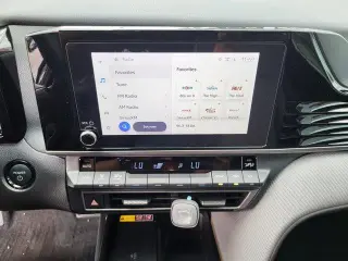 Toyota Camry 2025 SE 4dr Sedan