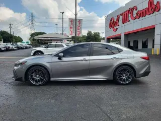 Toyota Camry 2025 SE 4dr Sedan
