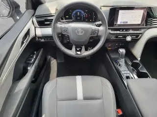 Toyota Camry 2025 SE 4dr Sedan