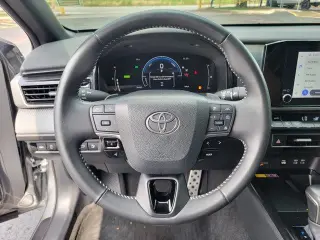 Toyota Camry 2025 SE 4dr Sedan