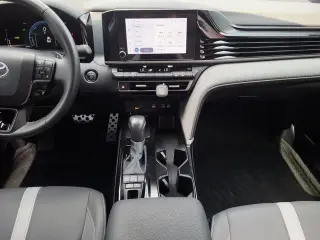 Toyota Camry 2025 SE 4dr Sedan