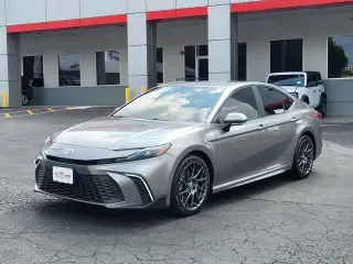 Toyota Camry 2025 SE 4dr Sedan