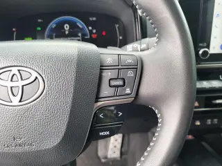 Toyota Camry 2025 SE 4dr Sedan
