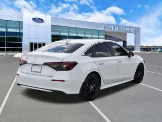 Honda Civic 2025 LX 4dr Sedan