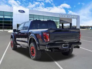 Ford F-150 2025 4x4 Raptor 4dr SuperCrew 5.5 ft. SB
