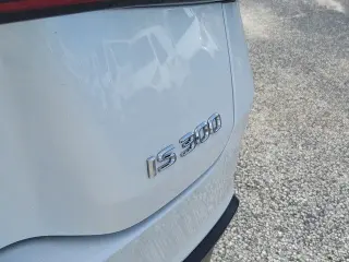 Lexus IS 300 2022 4dr Sedan