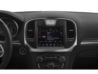 Chrysler 300 2019 Touring 4dr Sedan