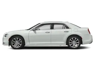 Chrysler 300 2019 Touring 4dr Sedan