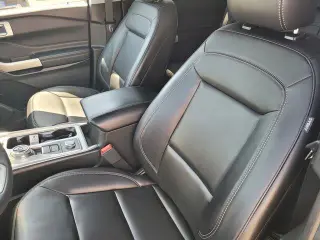 Ford Explorer 2023 AWD XLT 4dr SUV