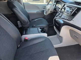Toyota Sienna 2014 SE 8-Passenger 4dr Mini-Van
