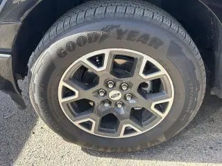 Ford F-150 2025 4x2 STX 4dr SuperCrew 5.5 ft. SB