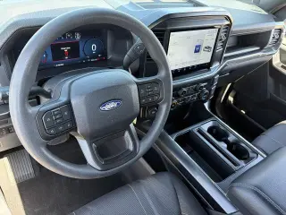 Ford F-150 2025 4x2 STX 4dr SuperCrew 5.5 ft. SB