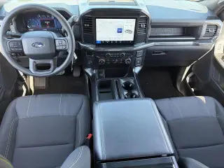Ford F-150 2025 4x2 STX 4dr SuperCrew 5.5 ft. SB