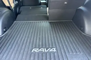 Toyota RAV4 2017 XLE 4dr SUV