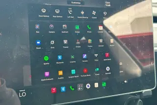 Tesla Model 3 2023 4dr Sedan