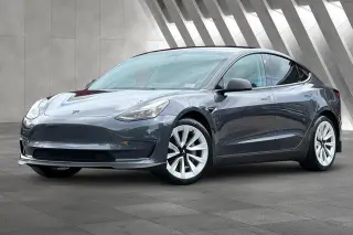 Tesla Model 3 2023 4dr Sedan