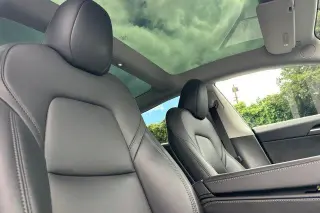 Tesla Model 3 2023 4dr Sedan