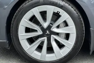 Tesla Model 3 2023 4dr Sedan