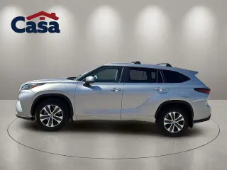 Toyota Highlander 2024 AWD XLE 4dr SUV