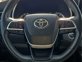 Toyota Highlander 2024 AWD XLE 4dr SUV