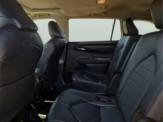 Toyota Highlander 2024 AWD XLE 4dr SUV