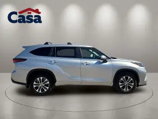 Toyota Highlander 2024 AWD XLE 4dr SUV