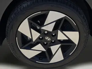 Hyundai KONA 2025 Limited 4dr Crossover