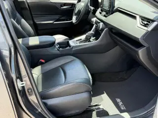 Toyota RAV4 2019 XLE Premium 4dr SUV