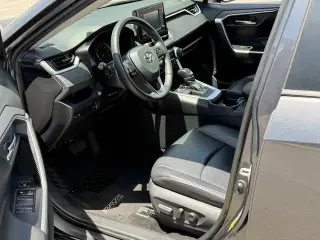 Toyota RAV4 2019 XLE Premium 4dr SUV