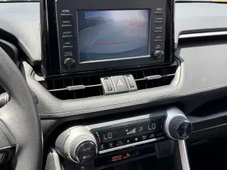 Toyota RAV4 2019 XLE Premium 4dr SUV