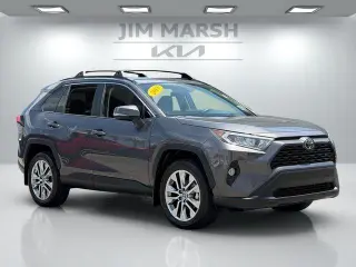 Toyota RAV4 2019 XLE Premium 4dr SUV