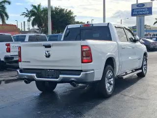 Ram 1500 2020 4x2 Laramie 4dr Crew Cab 5.6 ft. SB Pickup