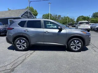 Nissan Rogue 2022 AWD SV 4dr Crossover