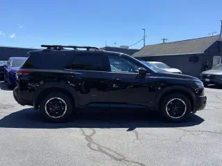 Nissan Pathfinder 2023 AWD Rock Creek 4dr SUV