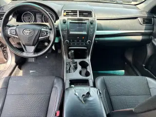 Toyota Camry 2015 SE 4dr Sedan
