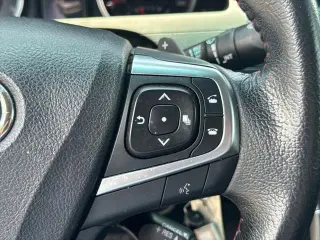 Toyota Camry 2015 SE 4dr Sedan