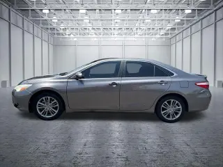 Toyota Camry 2015 SE 4dr Sedan
