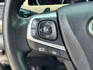 Toyota Camry 2015 SE 4dr Sedan