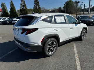 Hyundai TUCSON 2025 SEL 4dr SUV