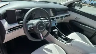 Hyundai TUCSON 2025 SEL 4dr SUV