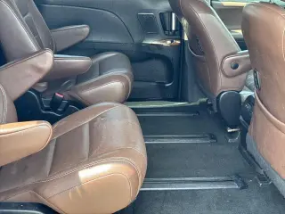 Toyota Sienna 2019 AWD XLE 7-Passenger 4dr Mini-Van