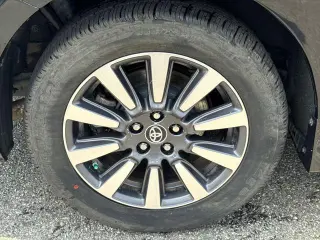 Toyota Sienna 2019 AWD XLE 7-Passenger 4dr Mini-Van