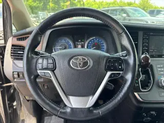 Toyota Sienna 2019 AWD XLE 7-Passenger 4dr Mini-Van