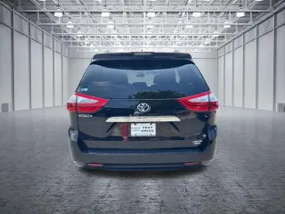 Toyota Sienna 2019 AWD XLE 7-Passenger 4dr Mini-Van