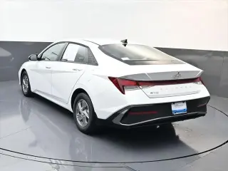 Hyundai ELANTRA 2026 SE 4dr Sedan